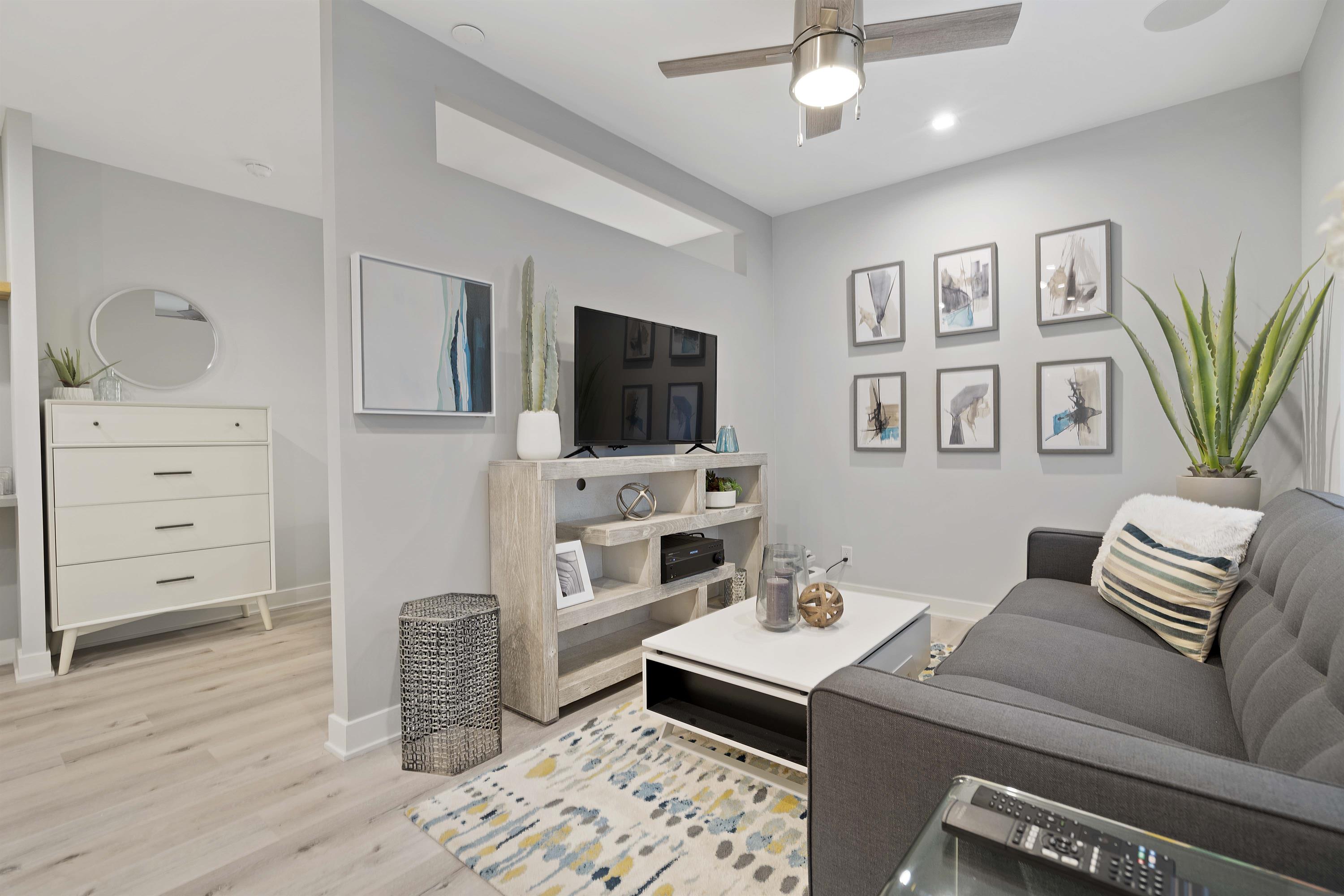 14724 Inglewood Avenue - 35